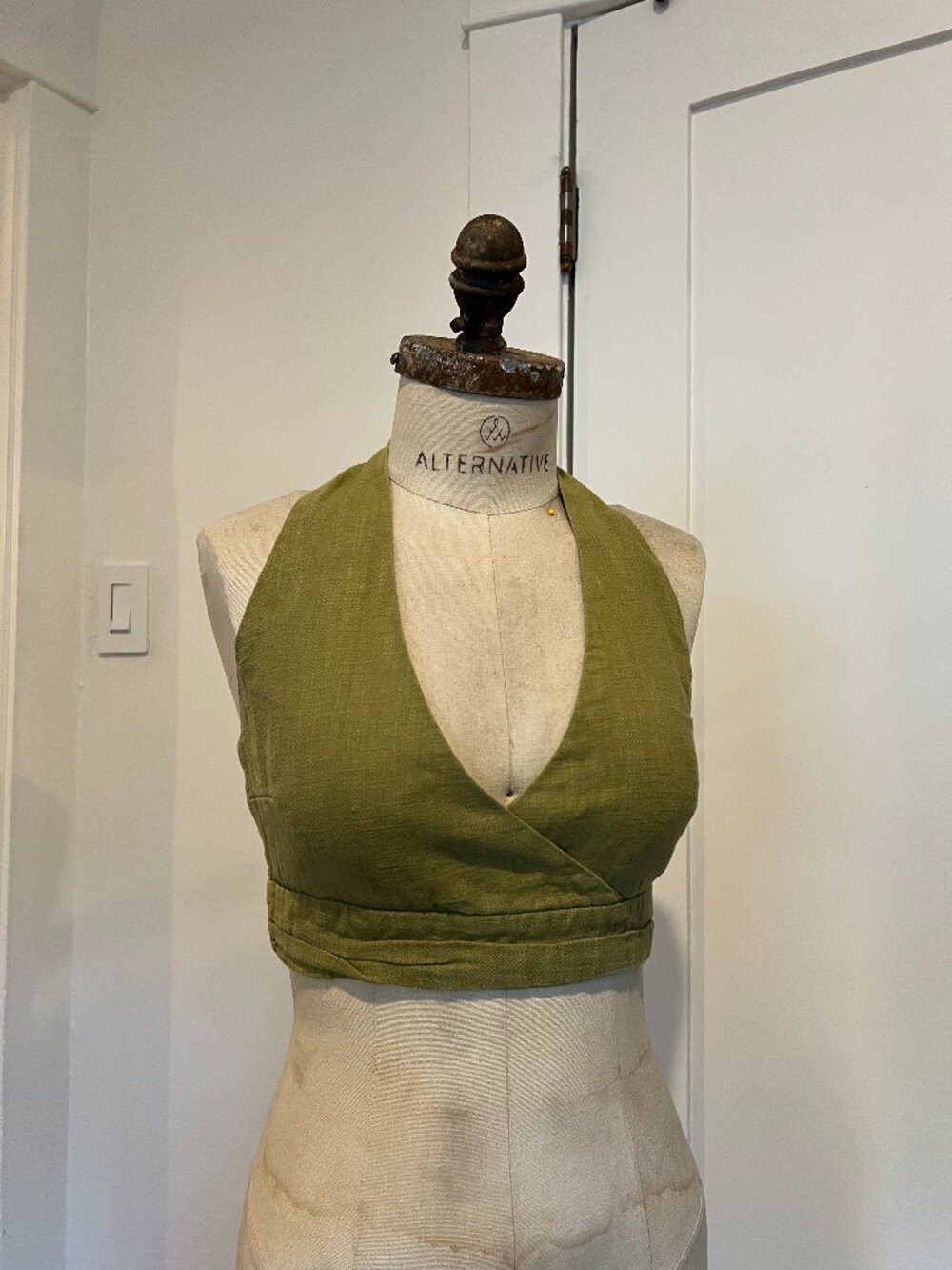 Lovers + Friends | 100% Linen Green Halter Crop Top